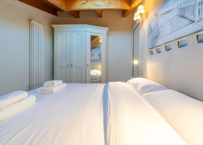 The A-Line Lake Como View Apt A With Pool & Garage Διαμέρισμα