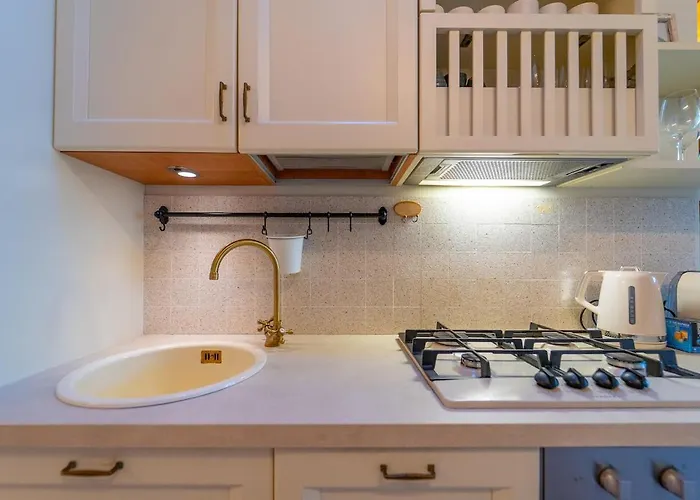 The A-Line Lake Como View Apt A With Pool & Garage *