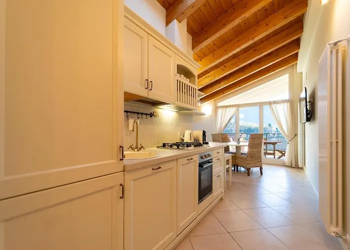 Διαμέρισμα The A-Line Lake Como View Apt A With Pool & Garage